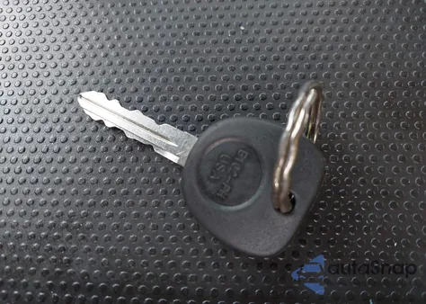 2006 Chevrolet Silverado 1500 Lt1 from USA, damaged, VIN 2GCEC13T561147176